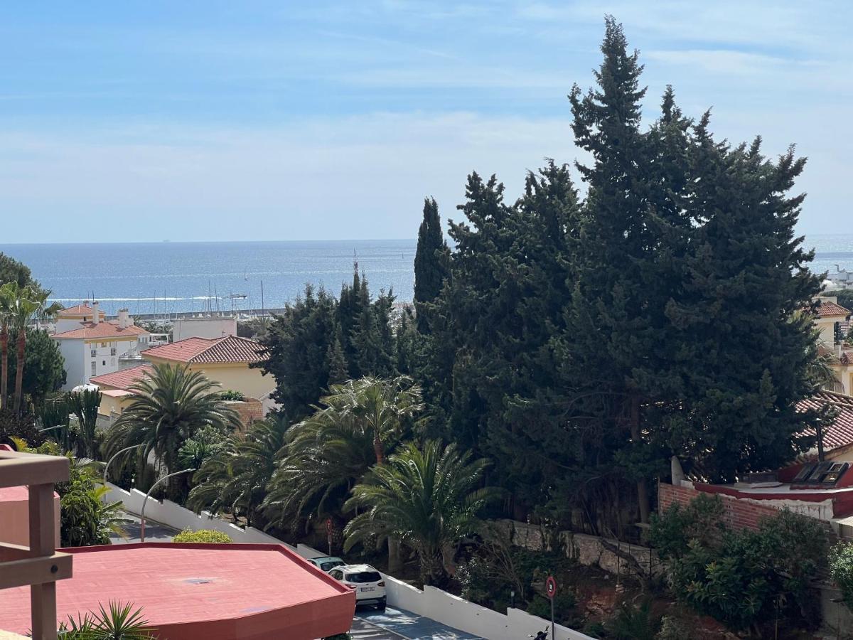 Apartamento Tropical Con Piscina Cerca De La Playa Торемолинос Екстериор снимка
