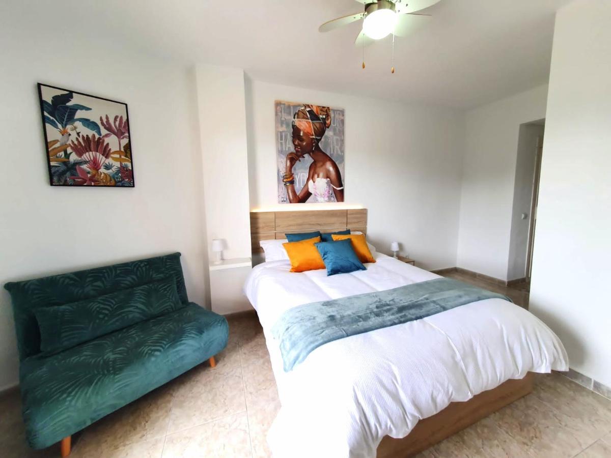 Apartamento Tropical Con Piscina Cerca De La Playa Торемолинос Екстериор снимка