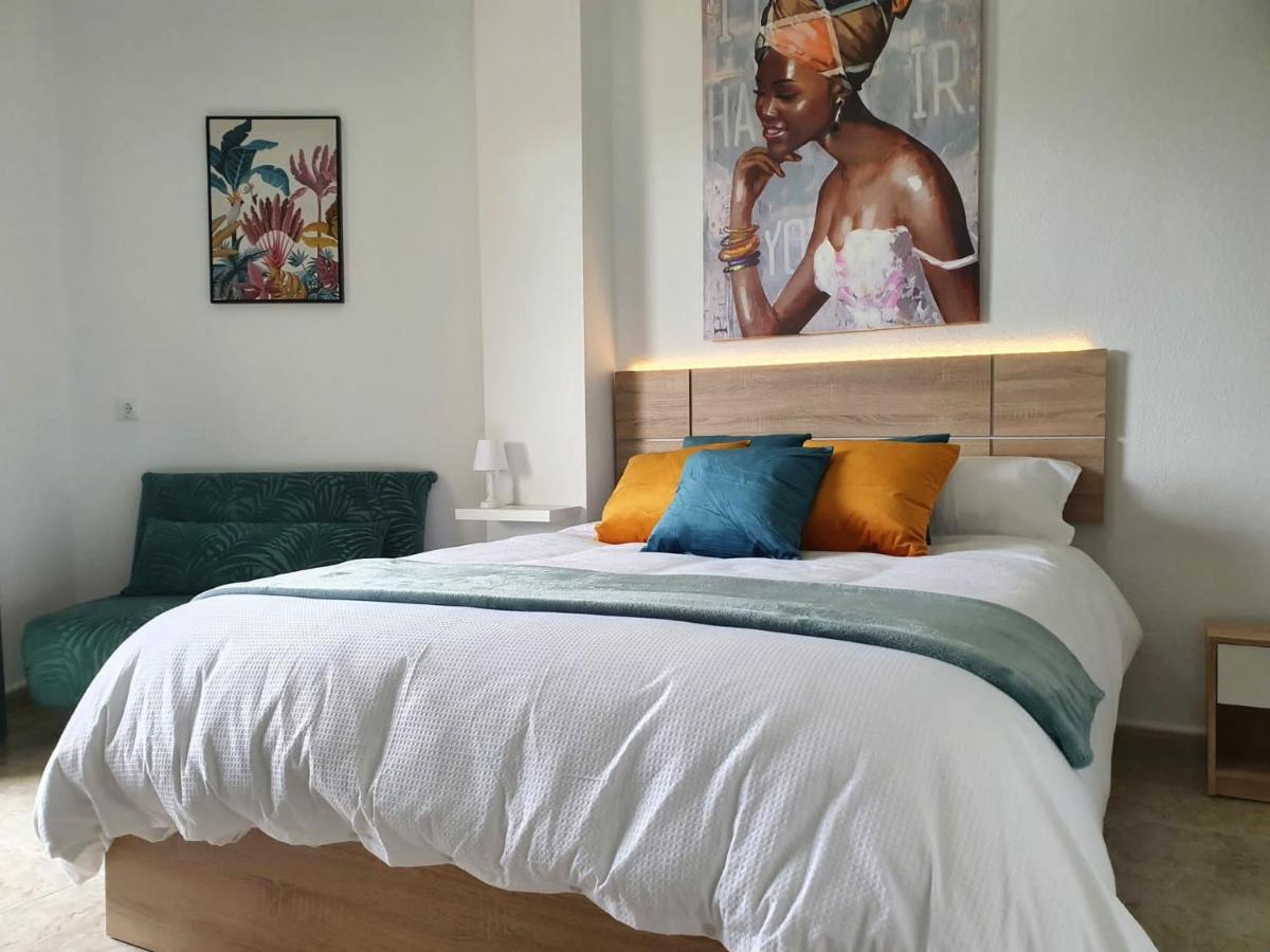 Apartamento Tropical Con Piscina Cerca De La Playa Торемолинос Екстериор снимка
